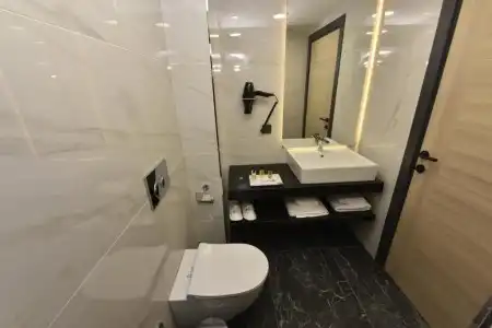 RW Boutique - 6