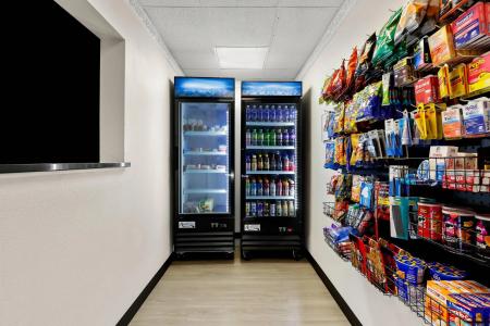 Clarion Suites Anchorage Downtown - 12