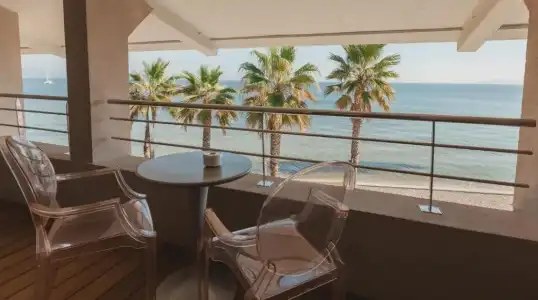 Bor Hôtel & Restaurant - Plage privée - 77
