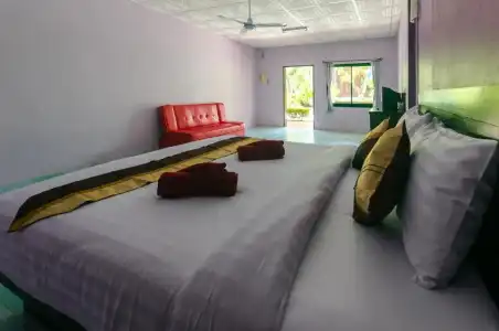 Sleep In Lanta Resort - 35