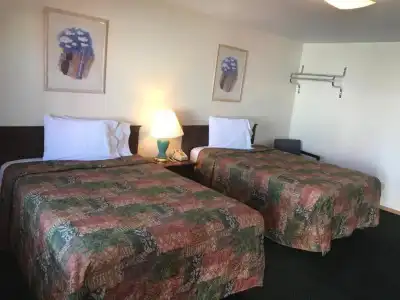 Western Holiday Motel - 10