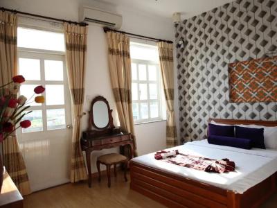 Hoa Phat & Apartment - 110