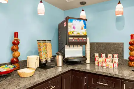 SureStay by Best Western San Francisco Marina District - 7