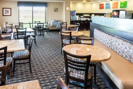 Holiday Inn Express Rochester South - Mayo Area by IHG - 24