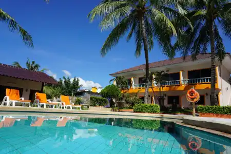 The Coconut Resort - 10