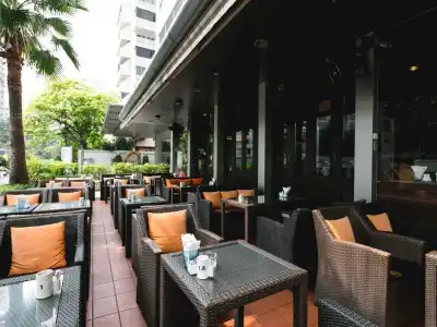 Adelphi Suites Bangkok - 33