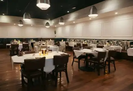 Hilton Palm Beach PBI - 40