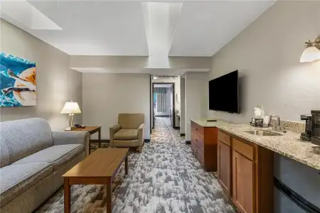 Best Western Ambassador Inn & Suites - 47