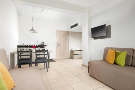 Mayfair  Gardens - 102