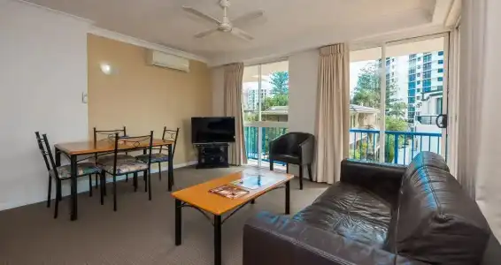 San Mateo on Broadbeach - 42