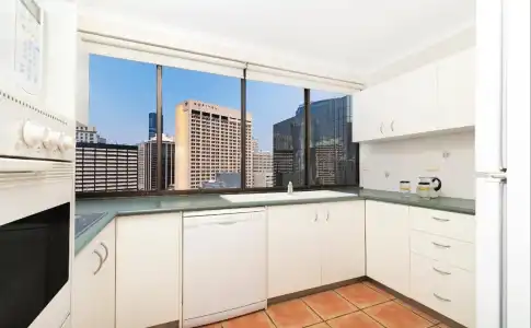 The Astor Apartments - 18