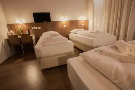 Center - 30