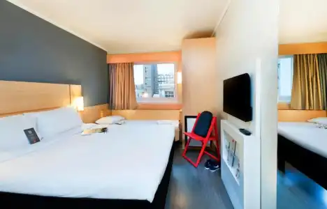 ibis Copacabana Posto 5 - 41