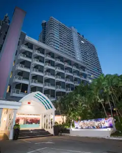 Sandalay Resort Pattaya - 30