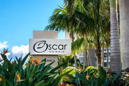 Oscar on Main Resort - 27