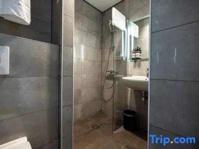 HOTELUX Amsterdam Airport - 30