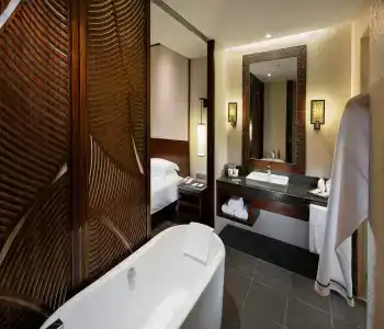 Hilton Sanya Yalong Bay Resort & Spa - 7
