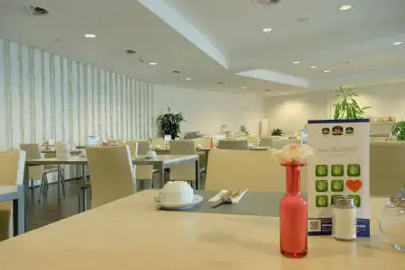 B&B Berlin City-Ost - 15