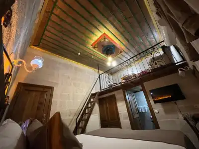 Zuwinasa House - 1