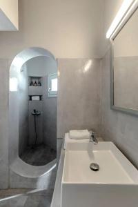 Blue Dolphins Apartments - 121