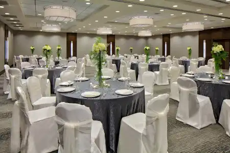 Crowne Plaza Chicago West Loop by IHG - 25