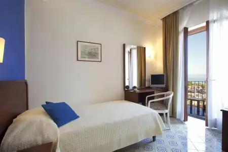 Tirrenia - 1