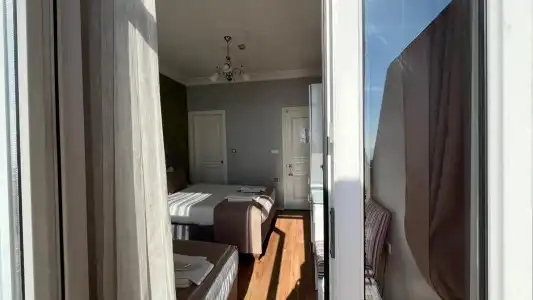 Tulip House - 41