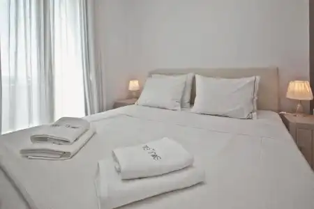 White Tinos Luxury Suites - 18