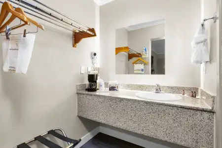 SureStay by Best Western San Francisco Marina District - 25
