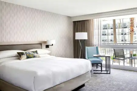 Los Angeles Airport Marriott - 28
