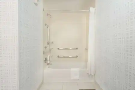 Hampton Inn & Suites Tulsa/Central - 37