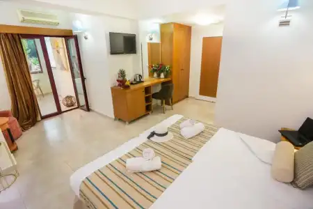 Bella Elena Apartments - 27
