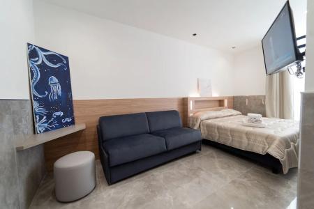 H. G. Boutique Toledo Napoli Centro - 17