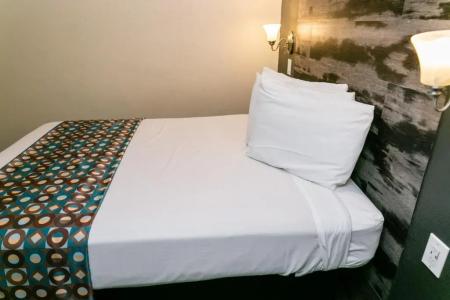 Anaheim Discovery Inn and Suites - 21