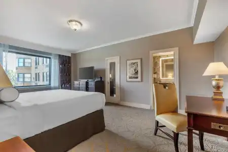 Omni Shoreham - 108