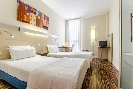 Express By Holiday Inn Zaragoza - 26