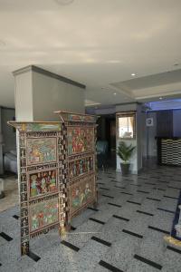 Turquoise Pyramids View - 9