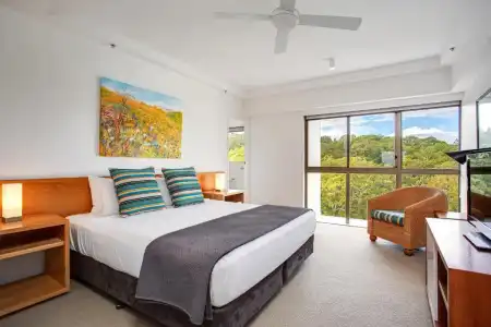 Gemini Court Holiday Apartments - 367