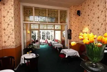De Ware Jacob Boutique - 14