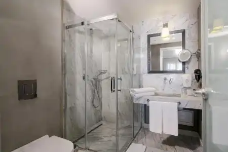 The Gate 30 Suites - 64