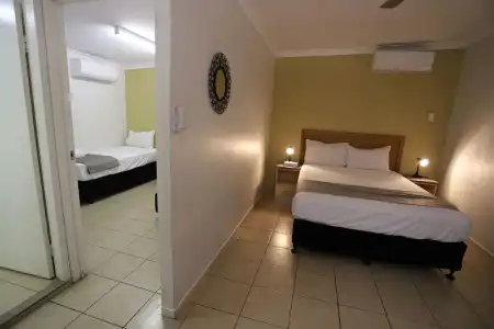 Tropic Coast Motel - 143