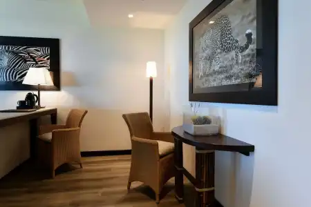 Bellevue & Resort - 166