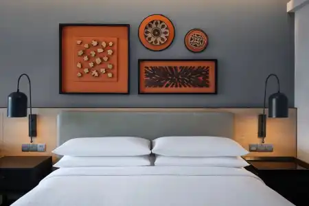 Four Points by Sheraton Phuket Patong Beach Resort - 40