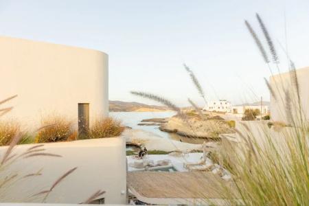 White Pebble Suites - 32