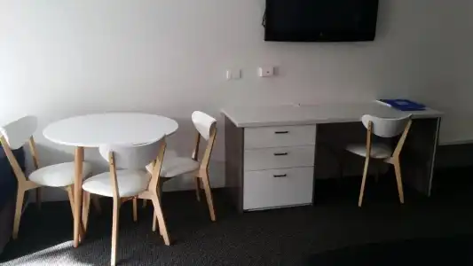 Outrigger Burleigh - 54