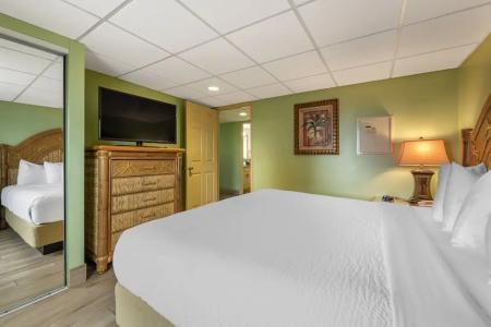 Tropical Winds Resort - 85