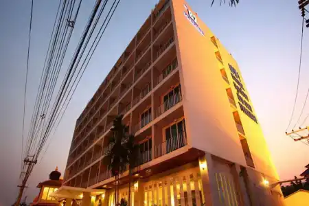 B2 Premier & Resort - 0