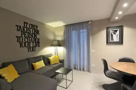 Imbriani Guest House & Suites - 48
