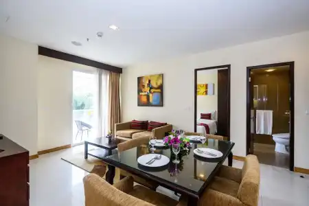 Lohas Residences Sukhumvit - 43