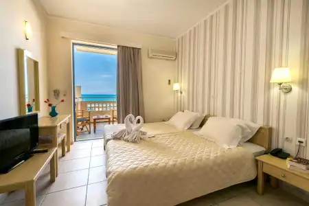 Pearl SeaBreeze Suites - 6